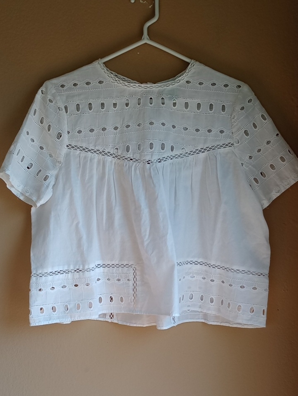Dip Eyelet Crop Peasant Cottage Core Light Weight Cotton Top Size L